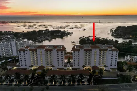 $1,125,000 | 1325 Snell Isle Boulevard Northeast, Unit 302, St. Petersburg, FL 33704