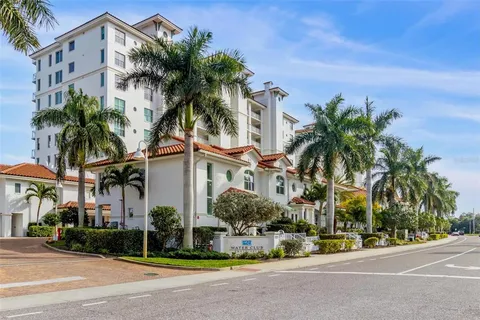 $1,125,000 | 1325 Snell Isle Boulevard Northeast, Unit 302, St. Petersburg, FL 33704