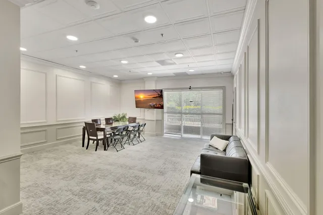 $3,000 | 2665 Southwest 37th Avenue, Unit 207, Miami, FL 33133