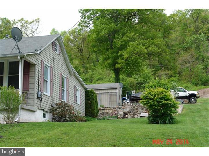 13 Petsch Road Reading, PA 19606 - Photo 5 of 18
