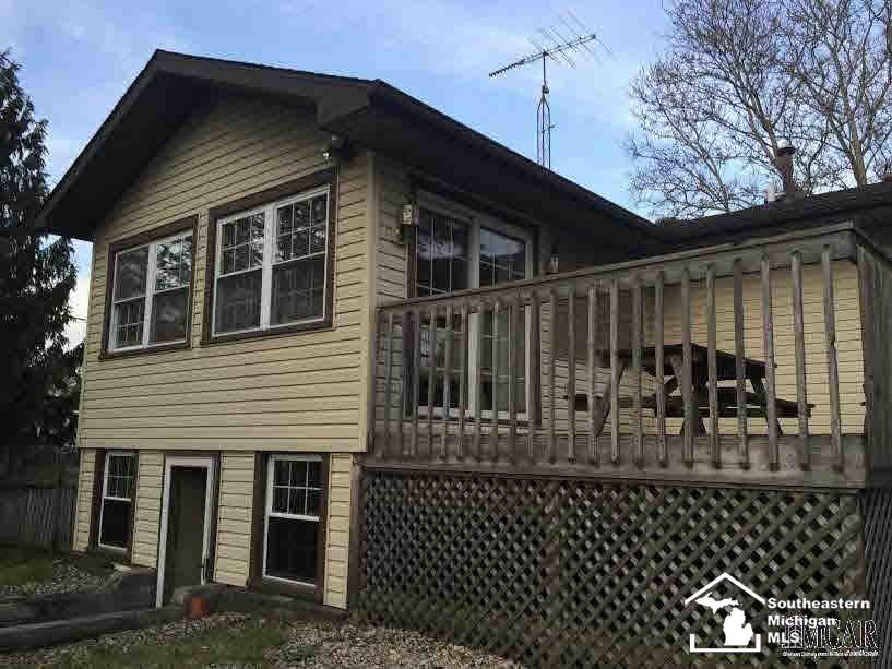 2587 North Raisinville Road Monroe, MI 48162 - Photo 22 of 32 West Side of House