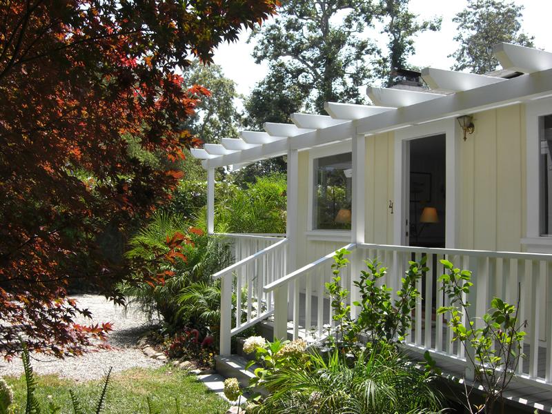 a balcony with an outdoor space