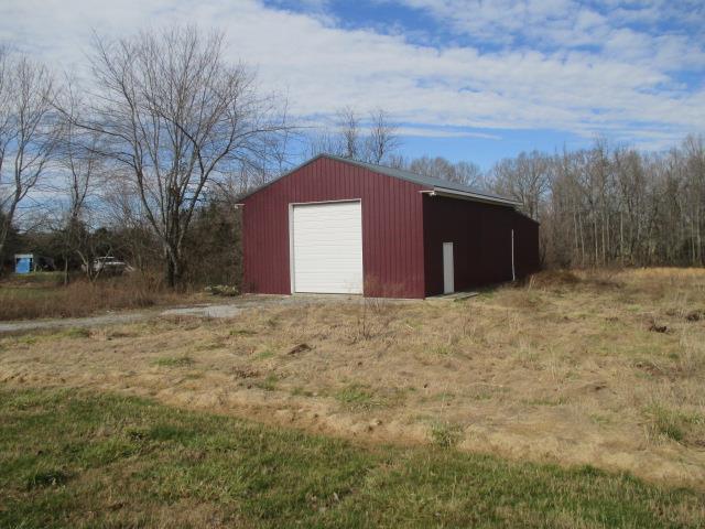 4360 Gnat Hill Road Manchester, TN 37355 - Photo 3 of 12 Extra large garage / storage unit