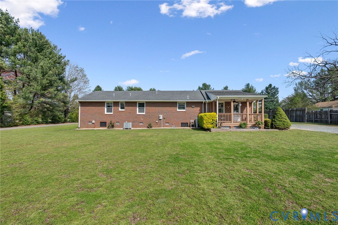 3411 Spring Run Road Mechanicsville, VA 23111 - Photo 35 of 41 a front view of a house with garden