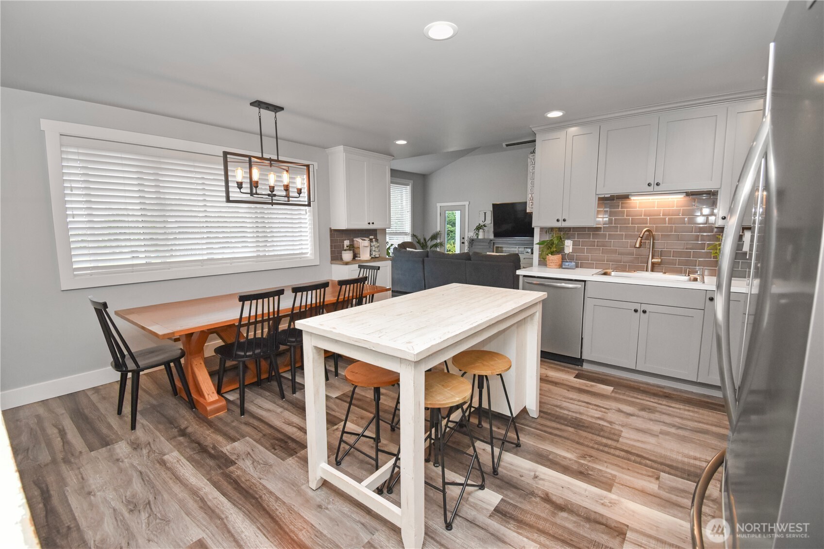 12419 Hilltop Road Arlington, WA 98223 - Photo 16 of 40