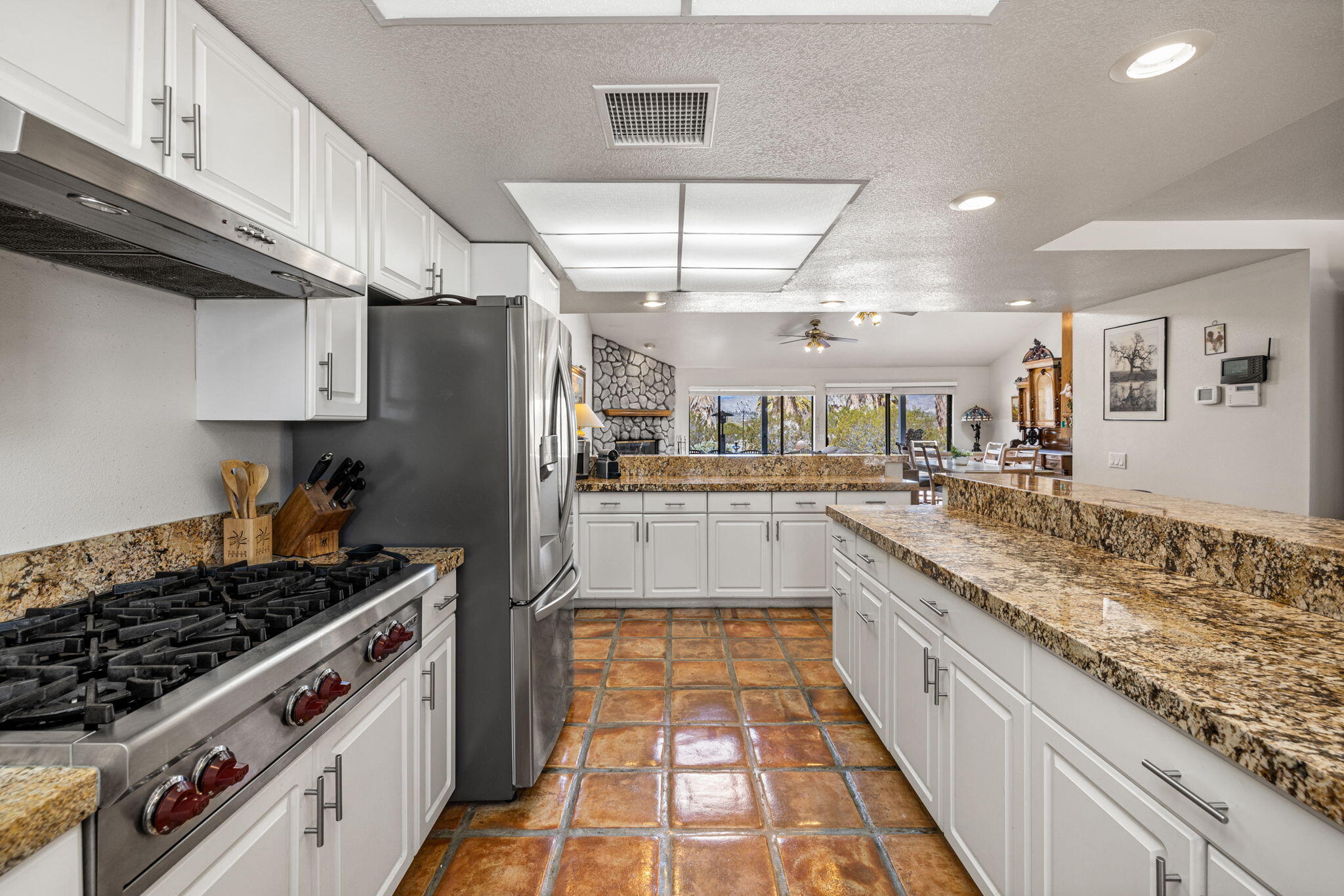 23405 Henry Road Desert Hot Springs, CA 92241 - Photo 7 of 66 100-web-or-mls-2Z7A2284