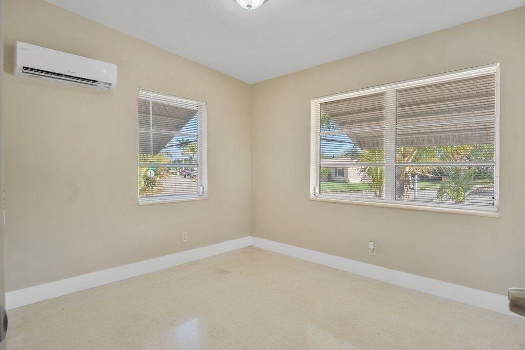 591 Oleander Road Lake Worth, FL 33462 - Photo 15 of 43 Primary bedroom.JPEG-SMALL
