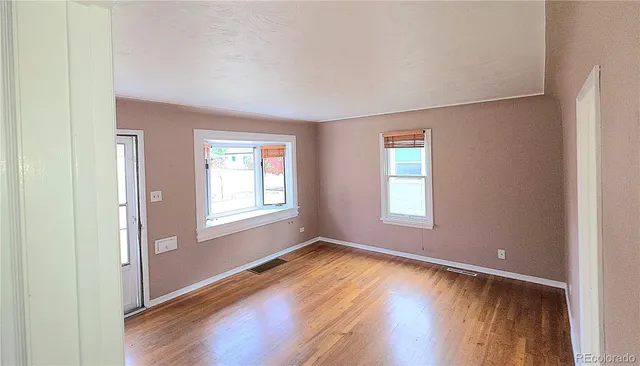 $1,750 | 916 Custer Avenue, Colorado Springs, CO 80903