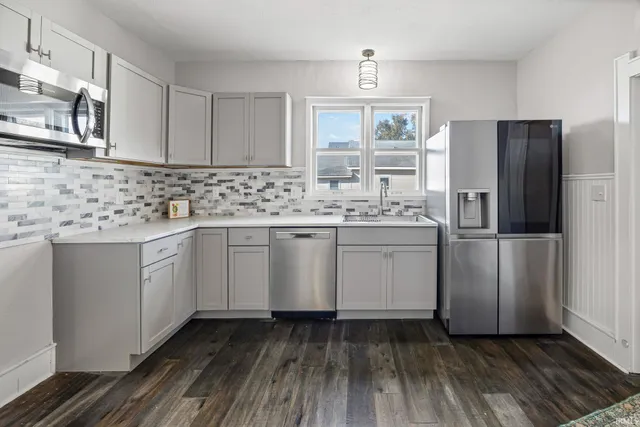 $245,000 | 206 West Main Street, Chalmers, IN 47929