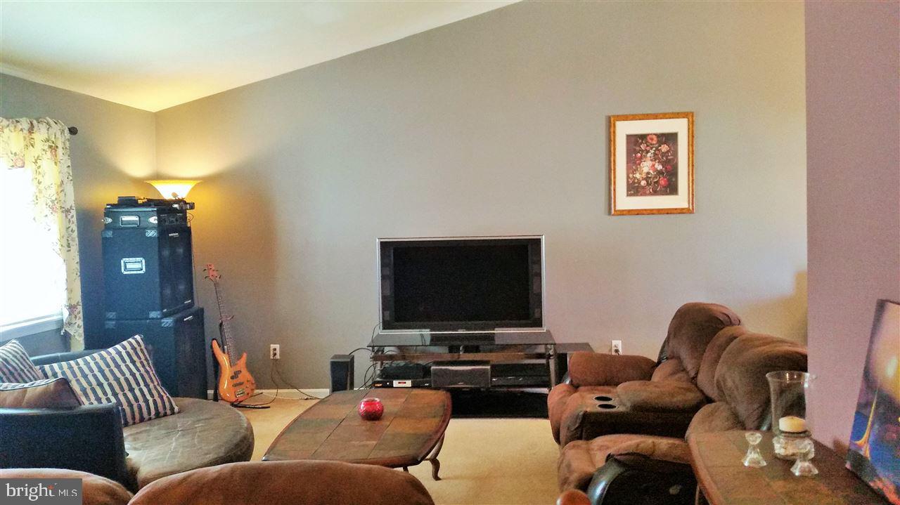 20 Boxwood Road Manchester, PA 17345 - Photo 9 of 23 Gallery Image 9