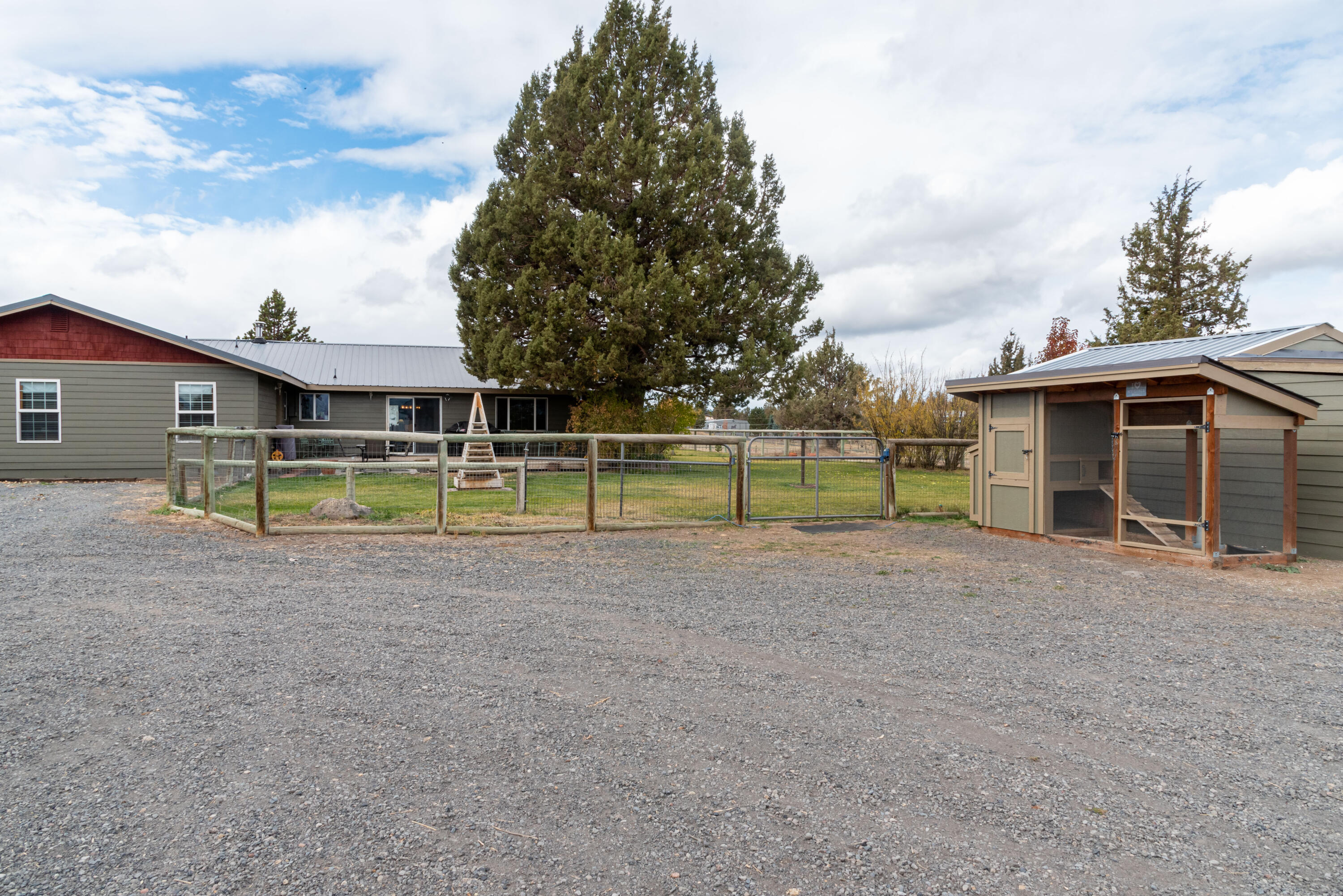 61136 Ropp Lane Bend, OR 97702 - Photo 48 of 75 DSC_5831