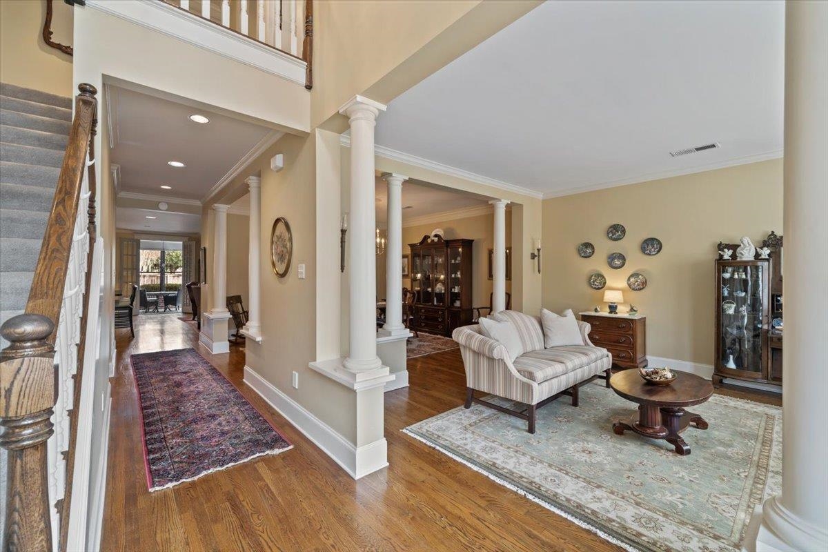 1436 Wolf Park Road Germantown, TN 38138 - Photo 7 of 34 a living room with furniture and rug