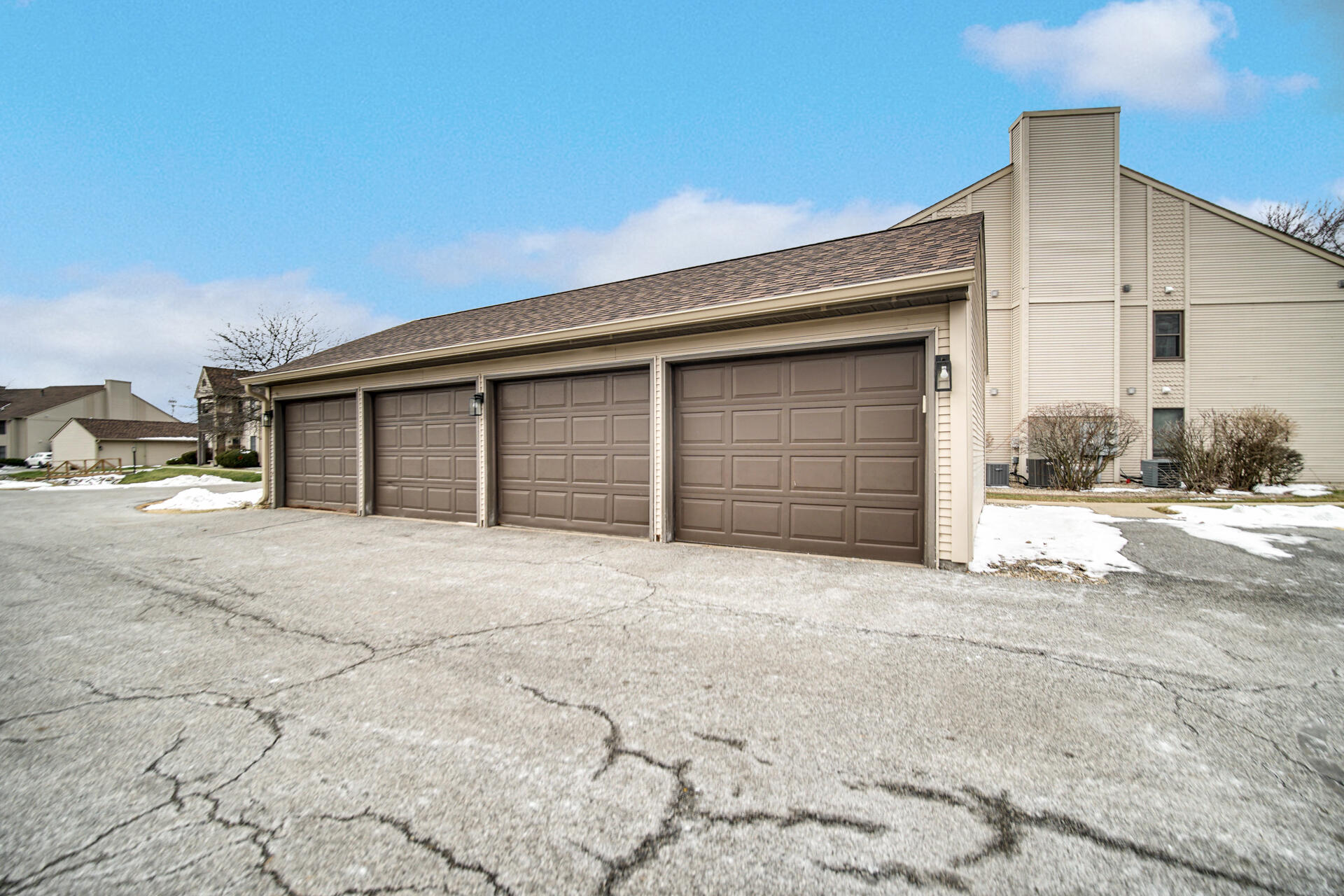 3603 Timberbridge Drive, Unit E Valparaiso, IN 46383 - Photo 20 of 21 1920x1280