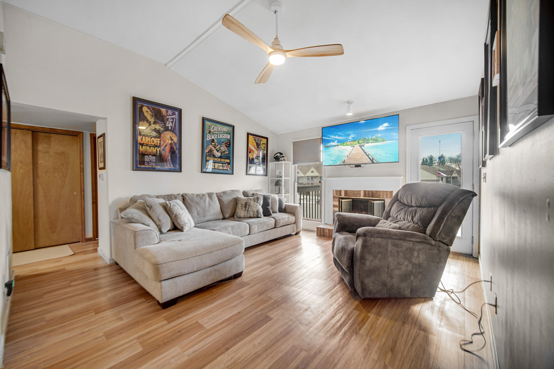 3603 Timberbridge Drive, Unit E Valparaiso, IN 46383 - Photo 9 of 21 1920x1280