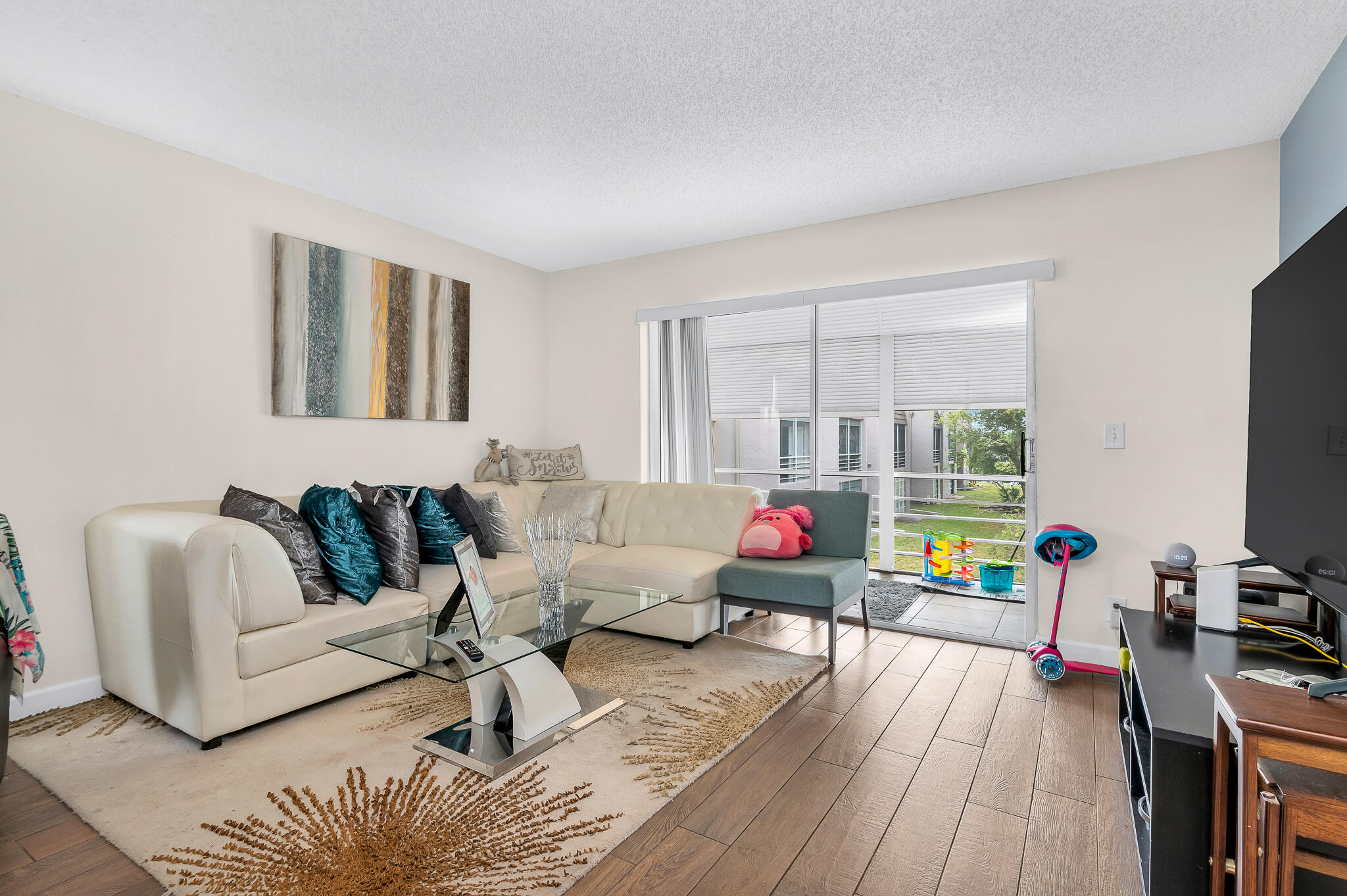 829 Camino Road, Unit 201CC Delray Beach, FL 33445 - Photo 3 of 18 photo-8