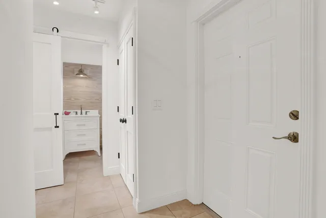 $225,000 | 32 Colonial Club Drive, Unit 203, Boynton Beach, FL 33435