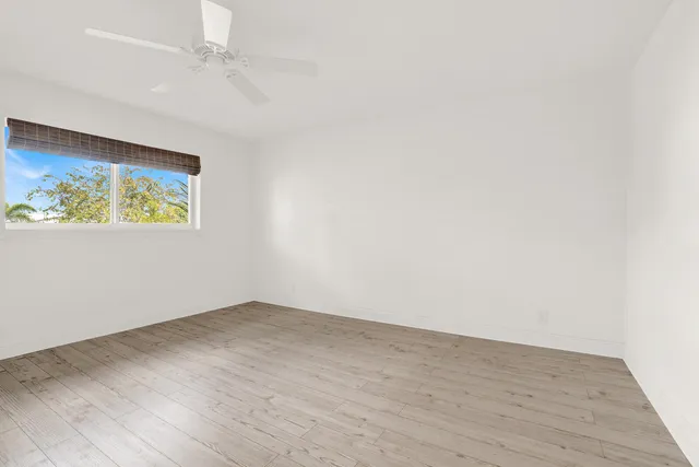 $225,000 | 32 Colonial Club Drive, Unit 203, Boynton Beach, FL 33435