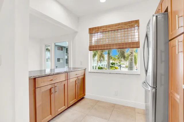 $225,000 | 32 Colonial Club Drive, Unit 203, Boynton Beach, FL 33435