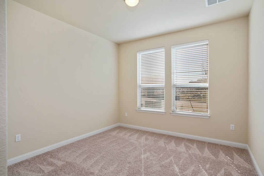 8202 Dampton Lane Austin, TX 78744 - Photo 20 of 25