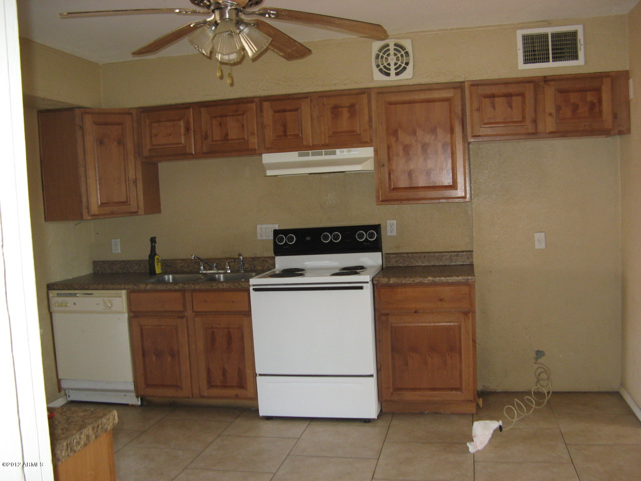 8014 West Osborn Road Phoenix, AZ 85033 - Photo 17 of 26 Osborn 024