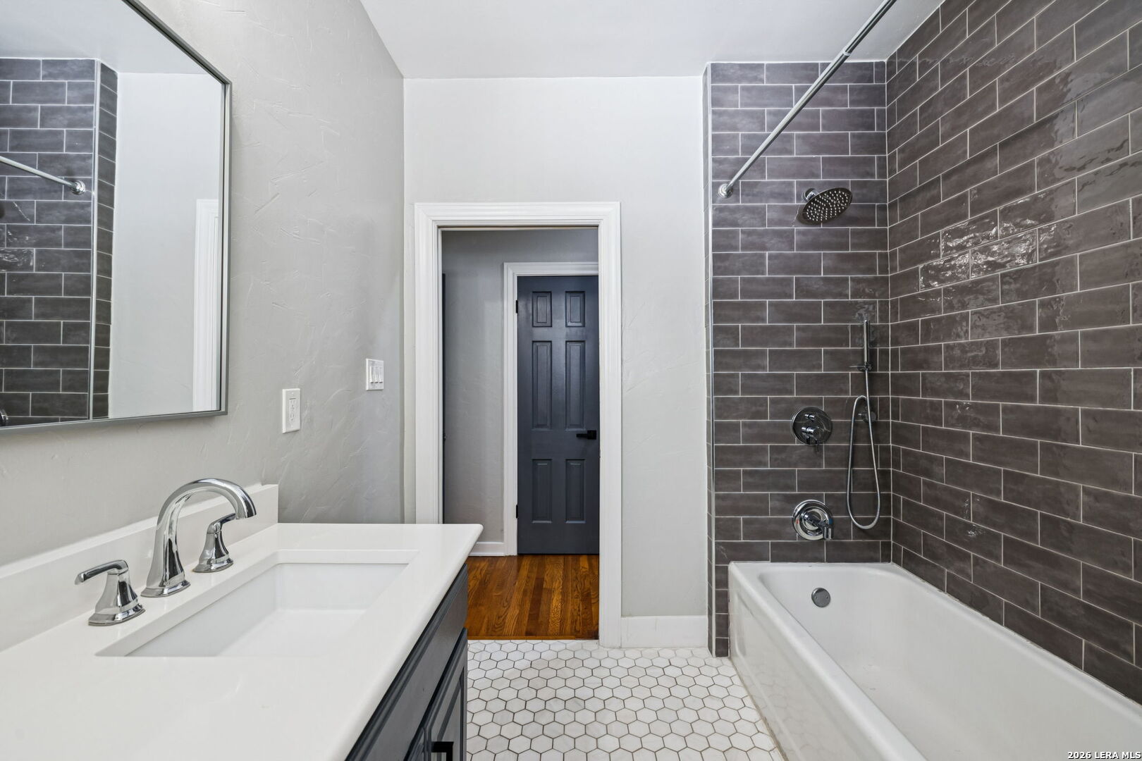 102 Nacogdoches Road Alamo Heights, TX 78209 - Photo 20 of 30 Gallery Image 20