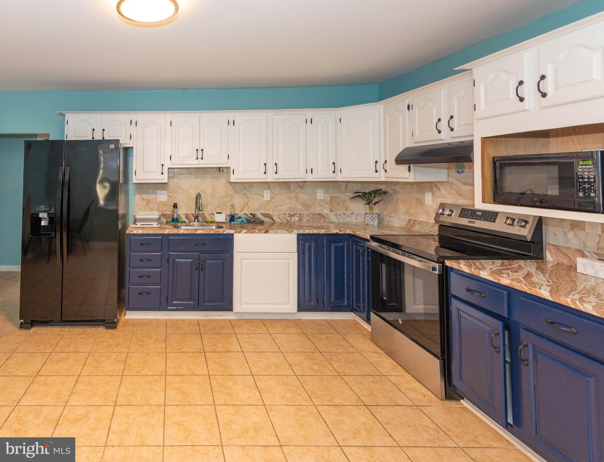 334 Upperlanding Road Essex, MD 21221 - Photo 11 of 57