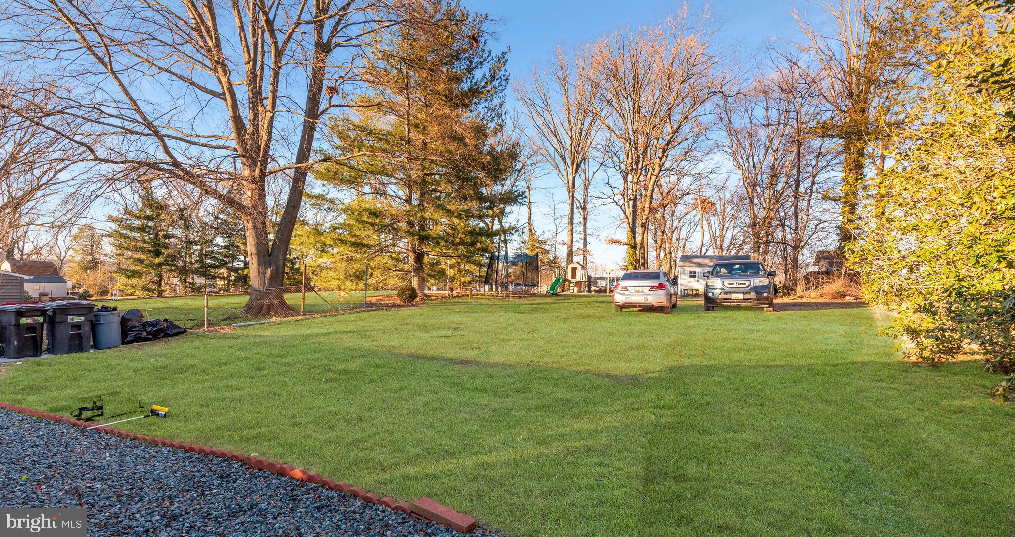 334 Upperlanding Road Essex, MD 21221 - Photo 6 of 57