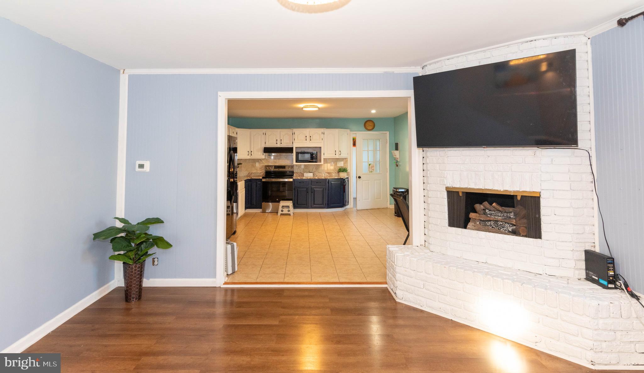 334 Upperlanding Road Essex, MD 21221 - Photo 9 of 57