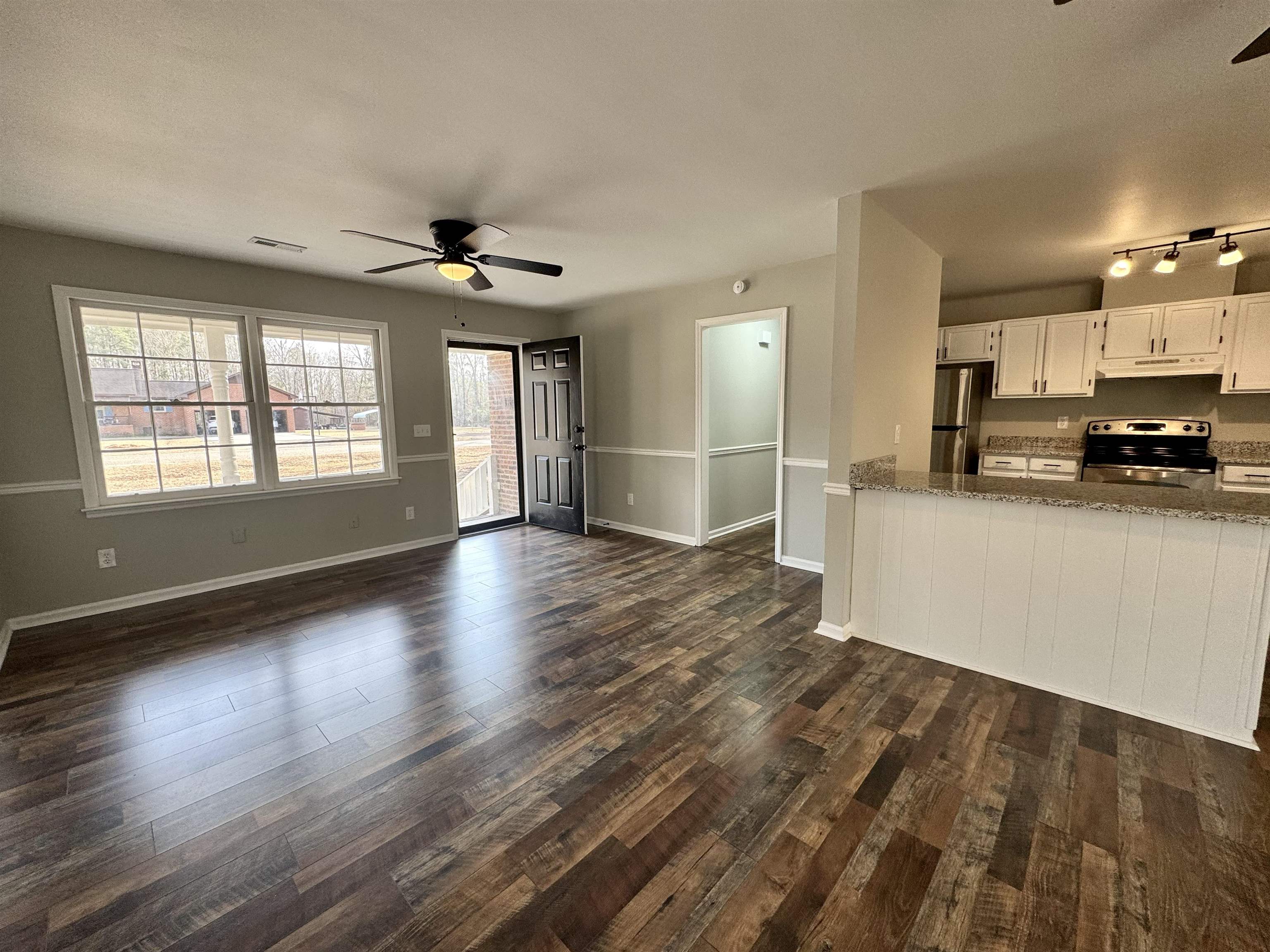 52 County Rd S-45-636 Andrews, SC 29510 - Photo 6 of 22 Gallery Image 6