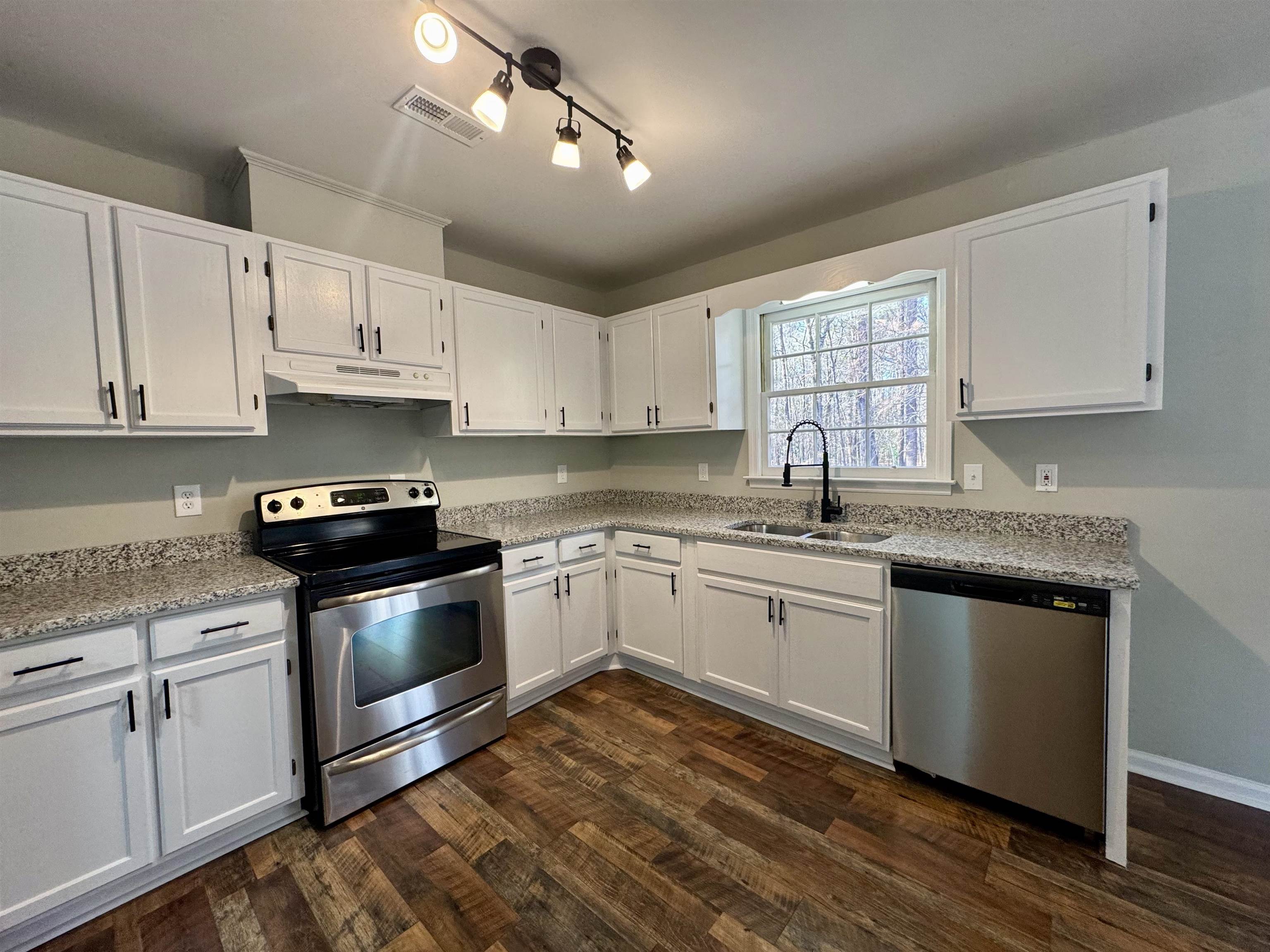 52 County Rd S-45-636 Andrews, SC 29510 - Photo 10 of 22 Gallery Image 10