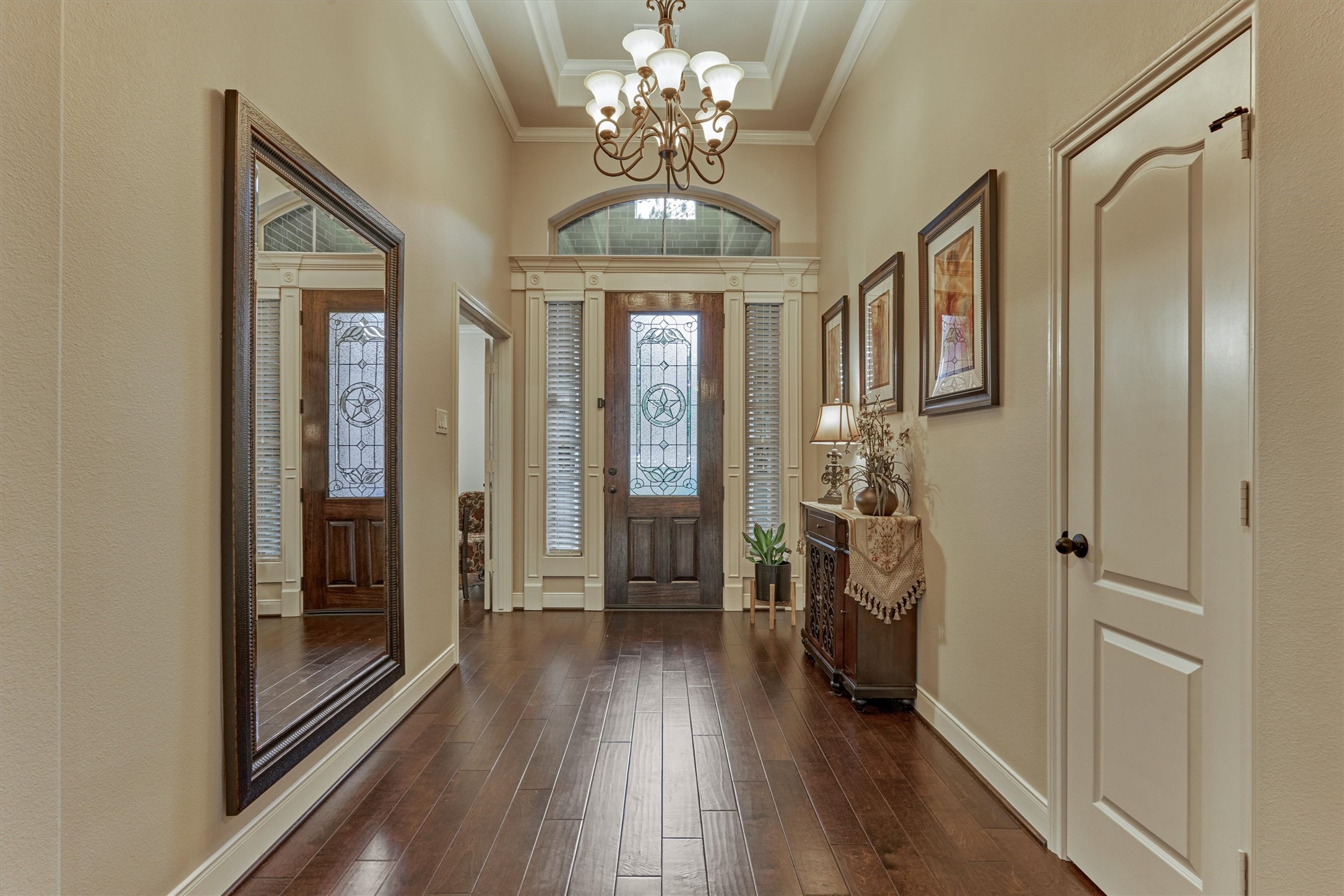 11598 Sebastian's Run Montgomery, TX 77316 - Photo 12 of 50 Elegant entry hall with beautiful finishes and abundant natural light.
