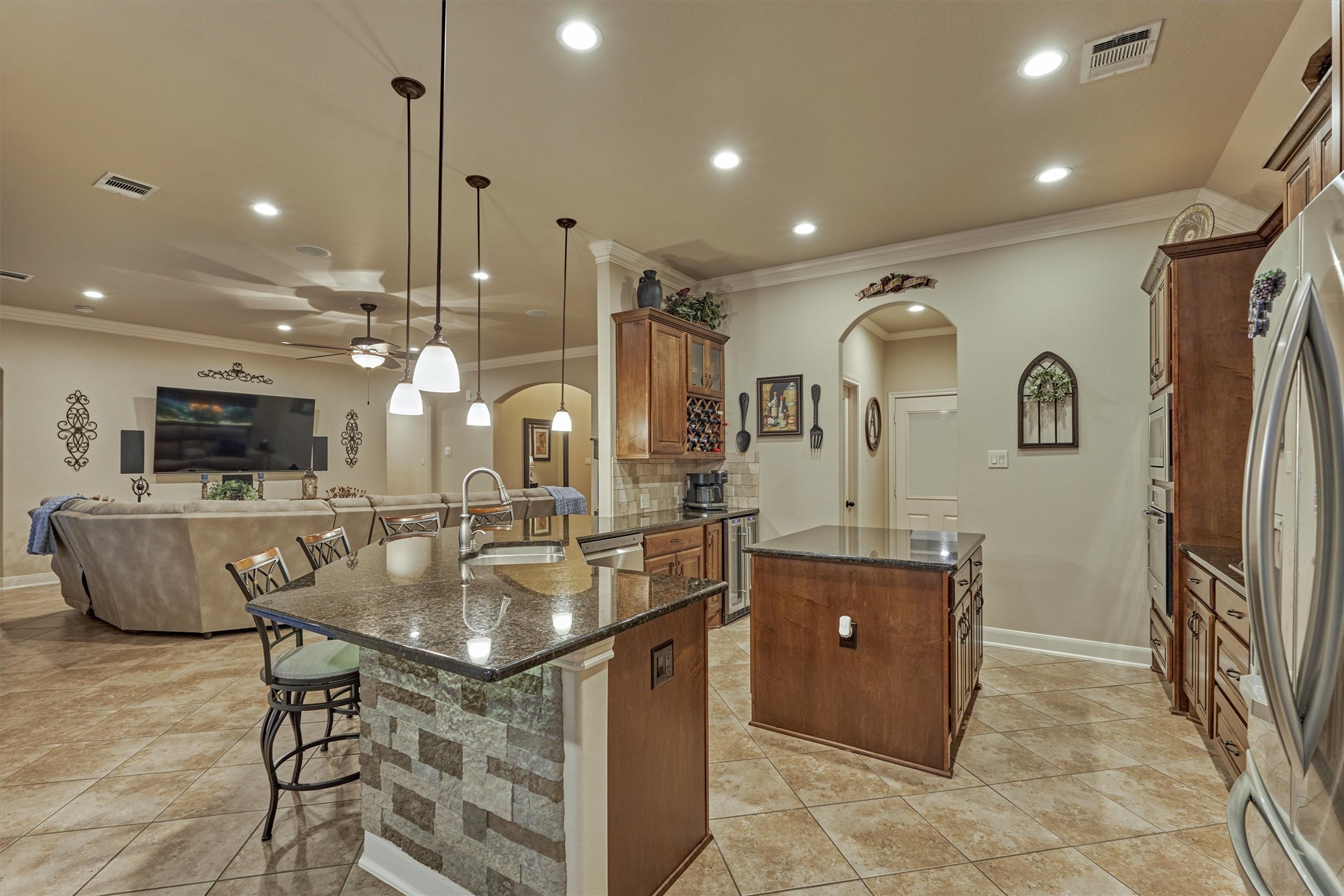 11598 Sebastian's Run Montgomery, TX 77316 - Photo 16 of 50 Gourmet kitchen with ample counter space and modern appliances.
