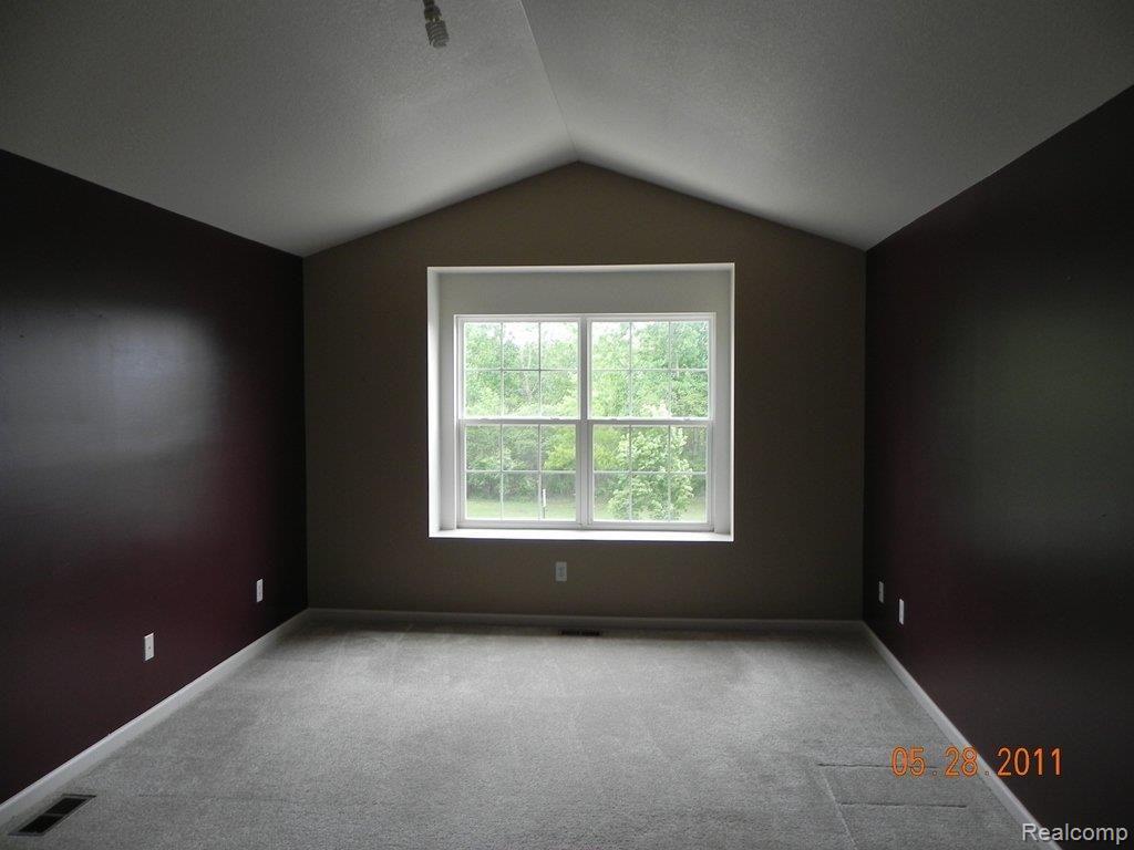 23440 Ridgeview Street, Unit 6 Taylor, MI 48180 - Photo 9 of 15 DSCN0964