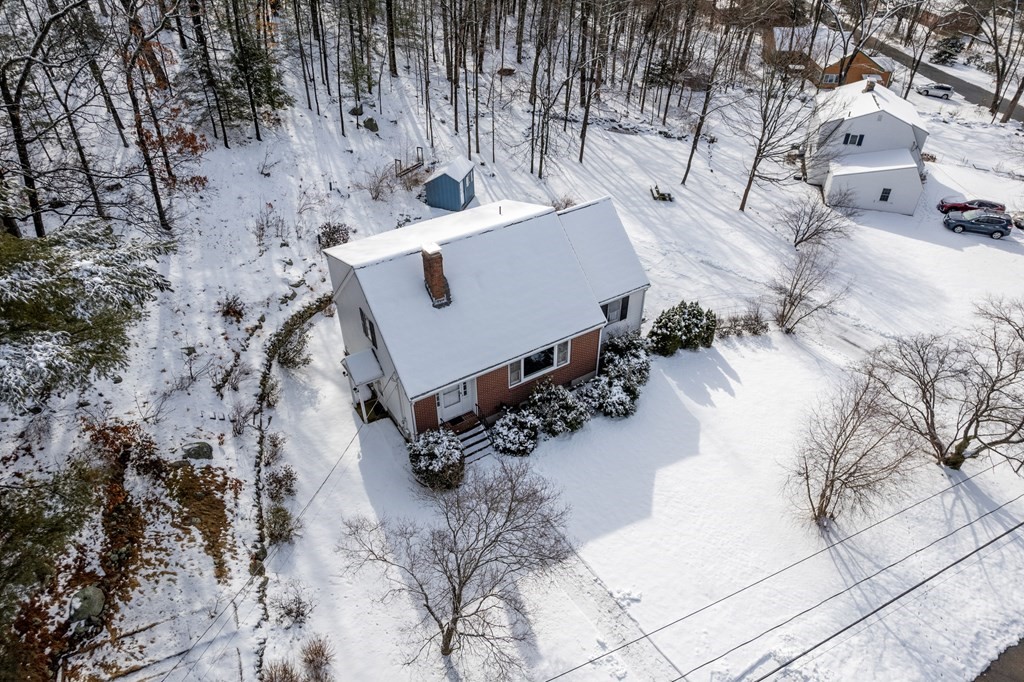 62 Indian Ridge Road Sudbury, MA 01776 - Photo 4 of 35 Gallery Image 4