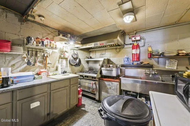 $2,800,000 | 162-168 Jefferson Street, Albany, NY 12210