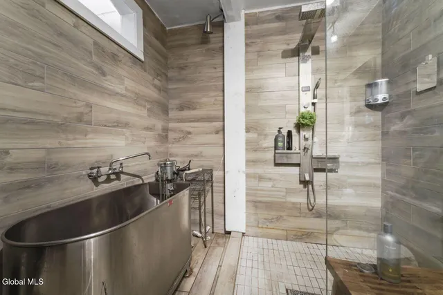 $2,800,000 | 162-168 Jefferson Street, Albany, NY 12210