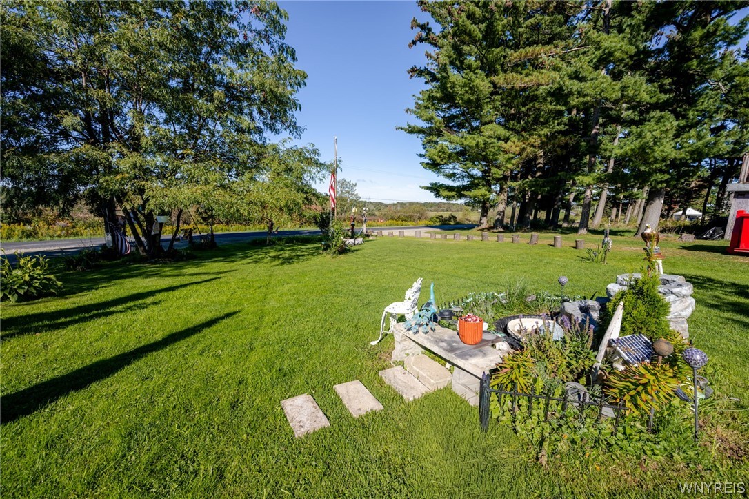 8150 Cummings Road Pomfret, NY 14718 - Photo 6 of 37 Gallery Image 6