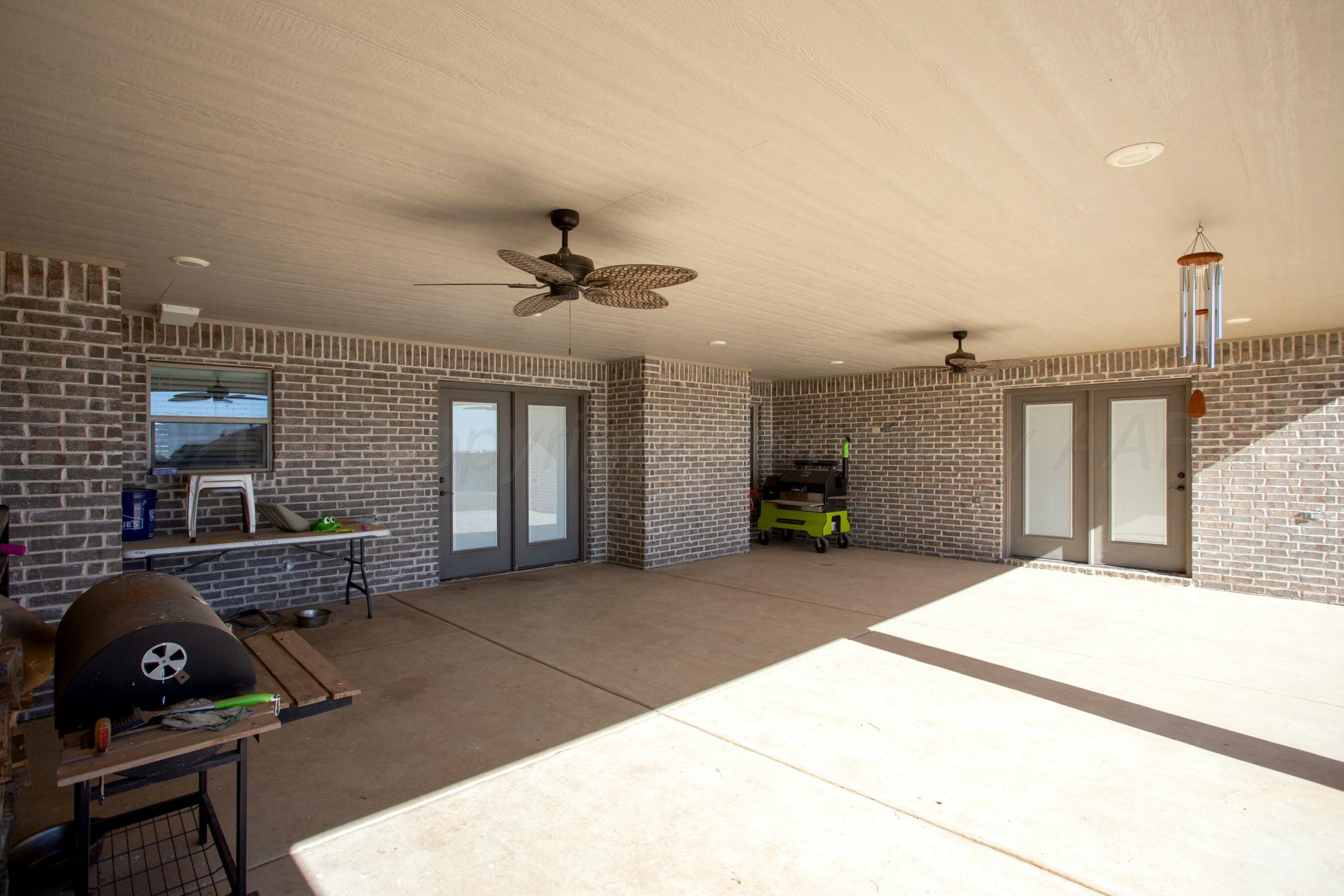 18401 Willow Way Road Amarillo, TX 79124 - Photo 34 of 60 Back Patio
