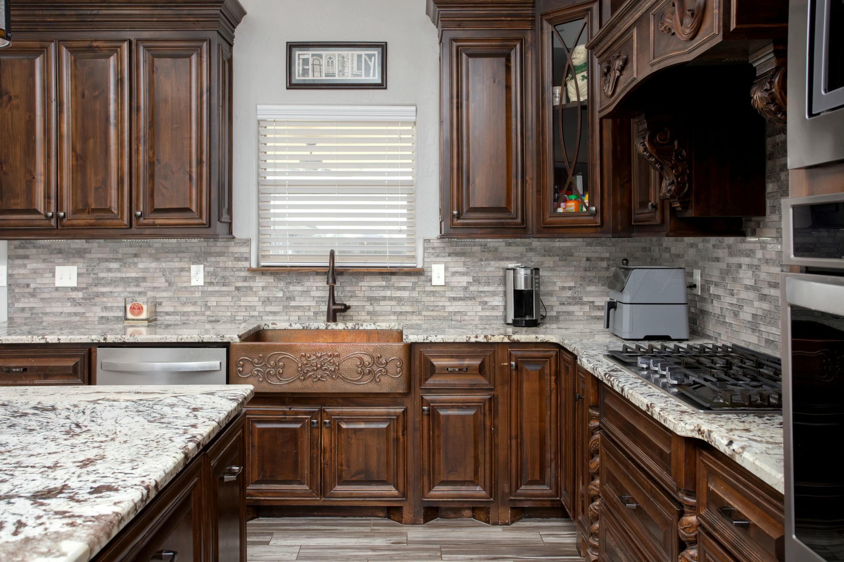 18401 Willow Way Road Amarillo, TX 79124 - Photo 8 of 60 Kitchen