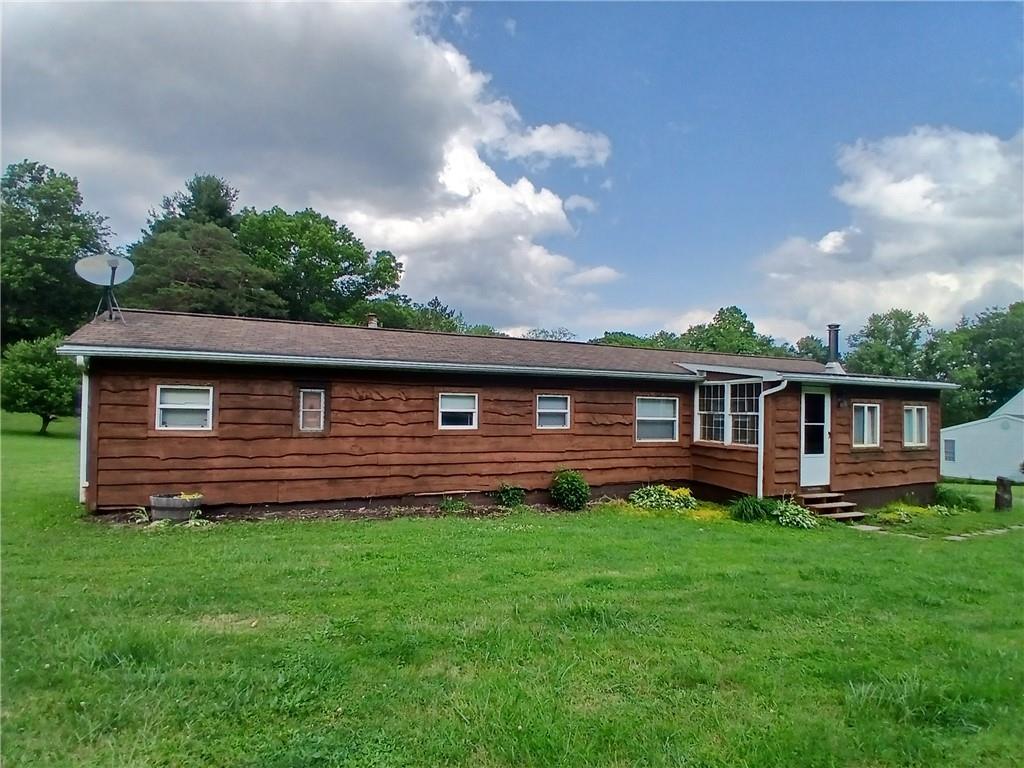 628 Claypike Road Acme, PA 15610 - Photo 3 of 24 Gallery Image 3
