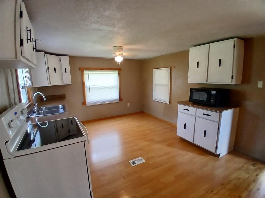 628 Claypike Road Acme, PA 15610 - Photo 9 of 24 Gallery Image 9