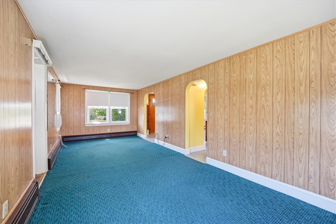 15 Rhodes Avenue East Providence, RI 02915 - Photo 7 of 27