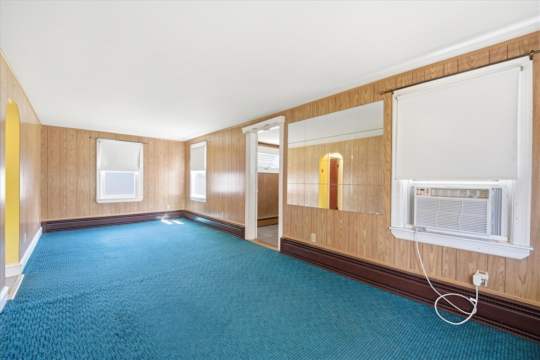15 Rhodes Avenue East Providence, RI 02915 - Photo 8 of 27