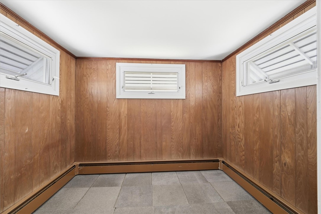 15 Rhodes Avenue East Providence, RI 02915 - Photo 9 of 27