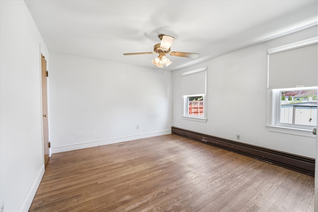 15 Rhodes Avenue East Providence, RI 02915 - Photo 10 of 27