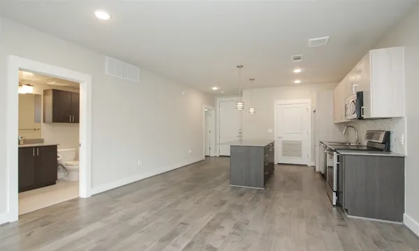 $299,000 | 4819 Caroline Street, Unit 206, Houston, TX 77004