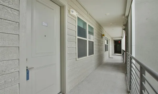 $299,000 | 4819 Caroline Street, Unit 206, Houston, TX 77004