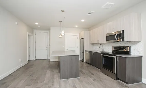 $299,000 | 4819 Caroline Street, Unit 206, Houston, TX 77004