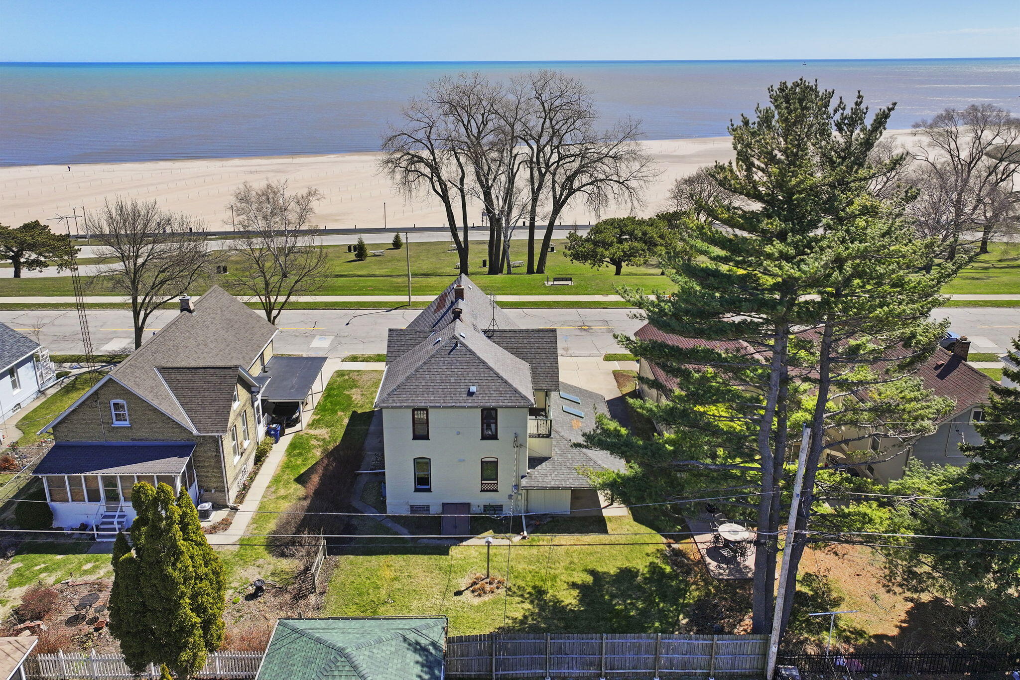 1632 Michigan Boulevard Racine, WI 53402 - Photo 26 of 51 Aerial 2