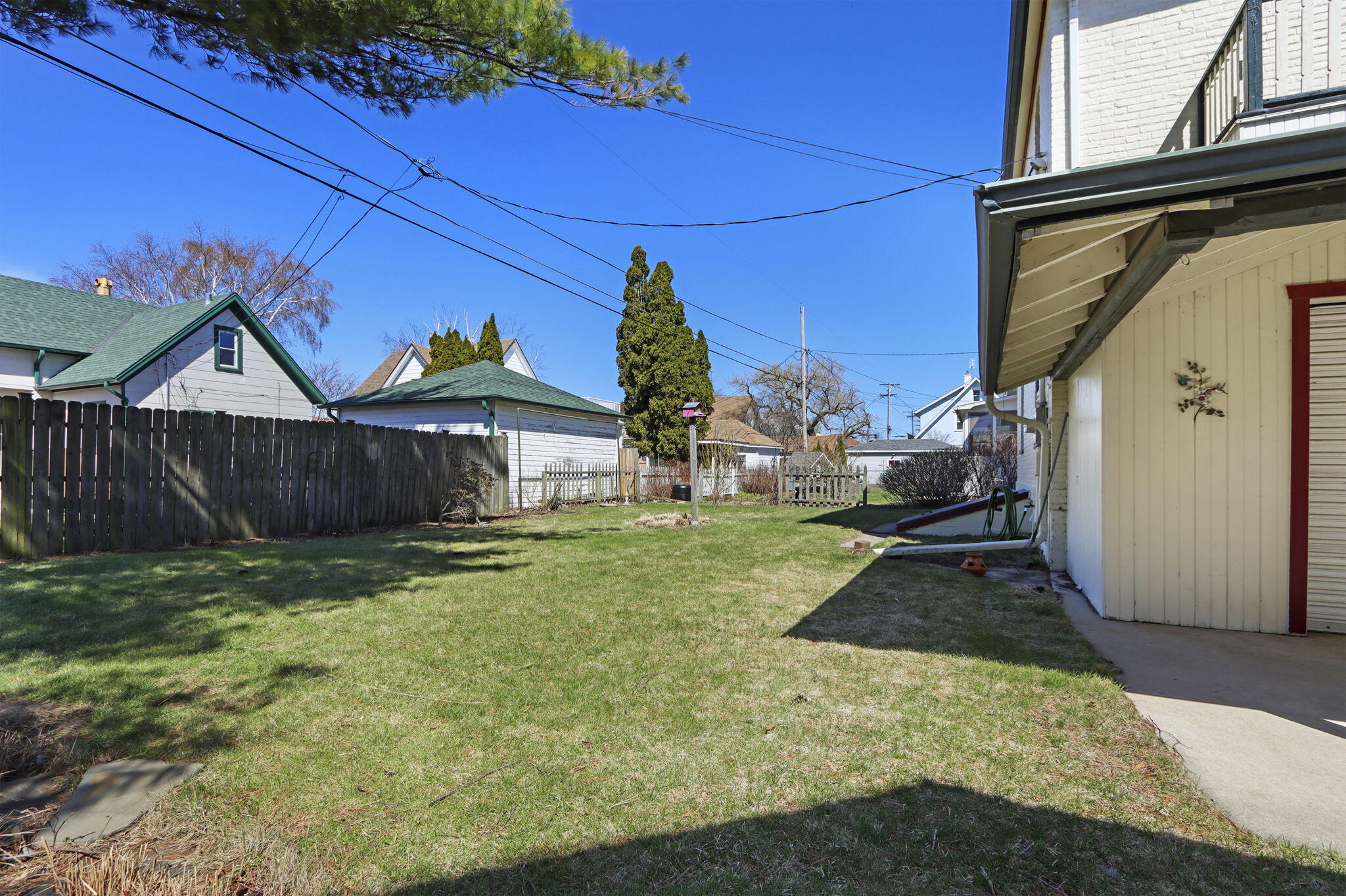 1632 Michigan Boulevard Racine, WI 53402 - Photo 31 of 51 Backyard
